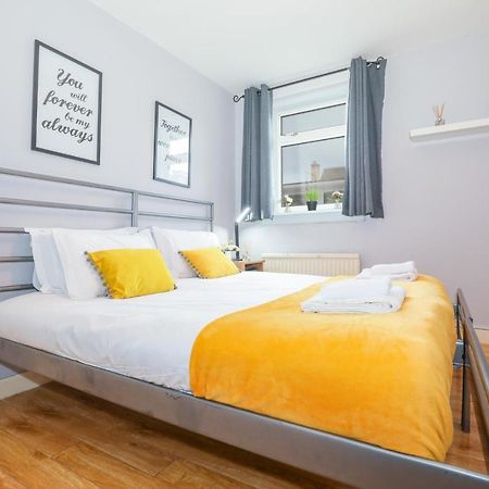 Beautiful 4 Bedroom Cottage - Ideal Location - Free Parking Edinburgh Bagian luar foto