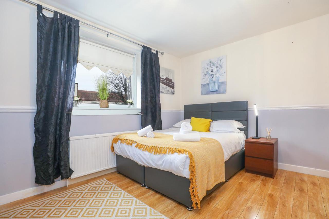 Beautiful 4 Bedroom Cottage - Ideal Location - Free Parking Edinburgh Bagian luar foto