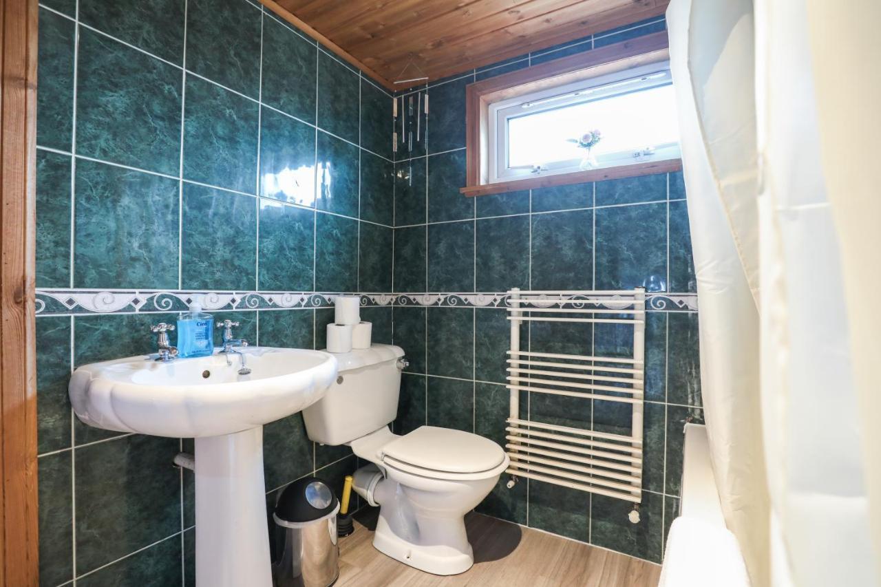 Beautiful 4 Bedroom Cottage - Ideal Location - Free Parking Edinburgh Bagian luar foto