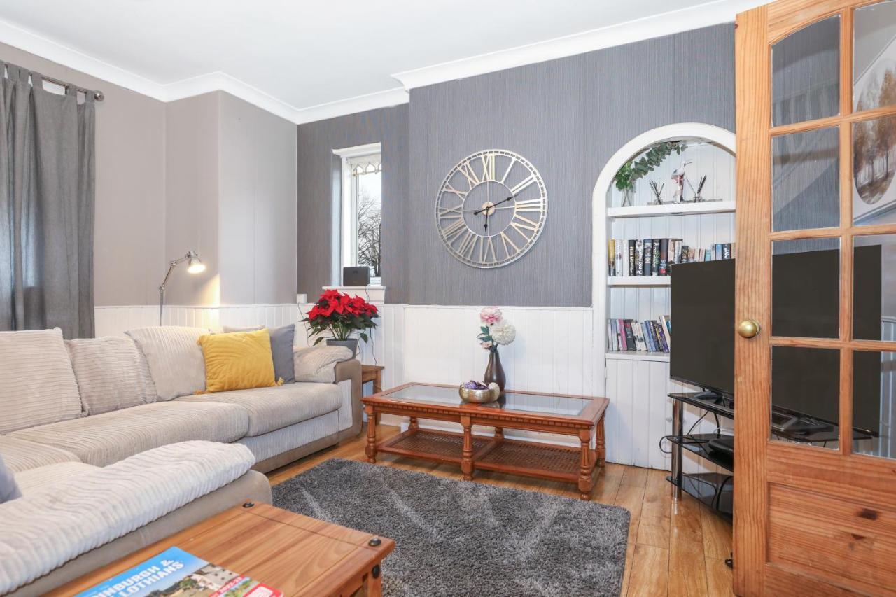 Beautiful 4 Bedroom Cottage - Ideal Location - Free Parking Edinburgh Bagian luar foto