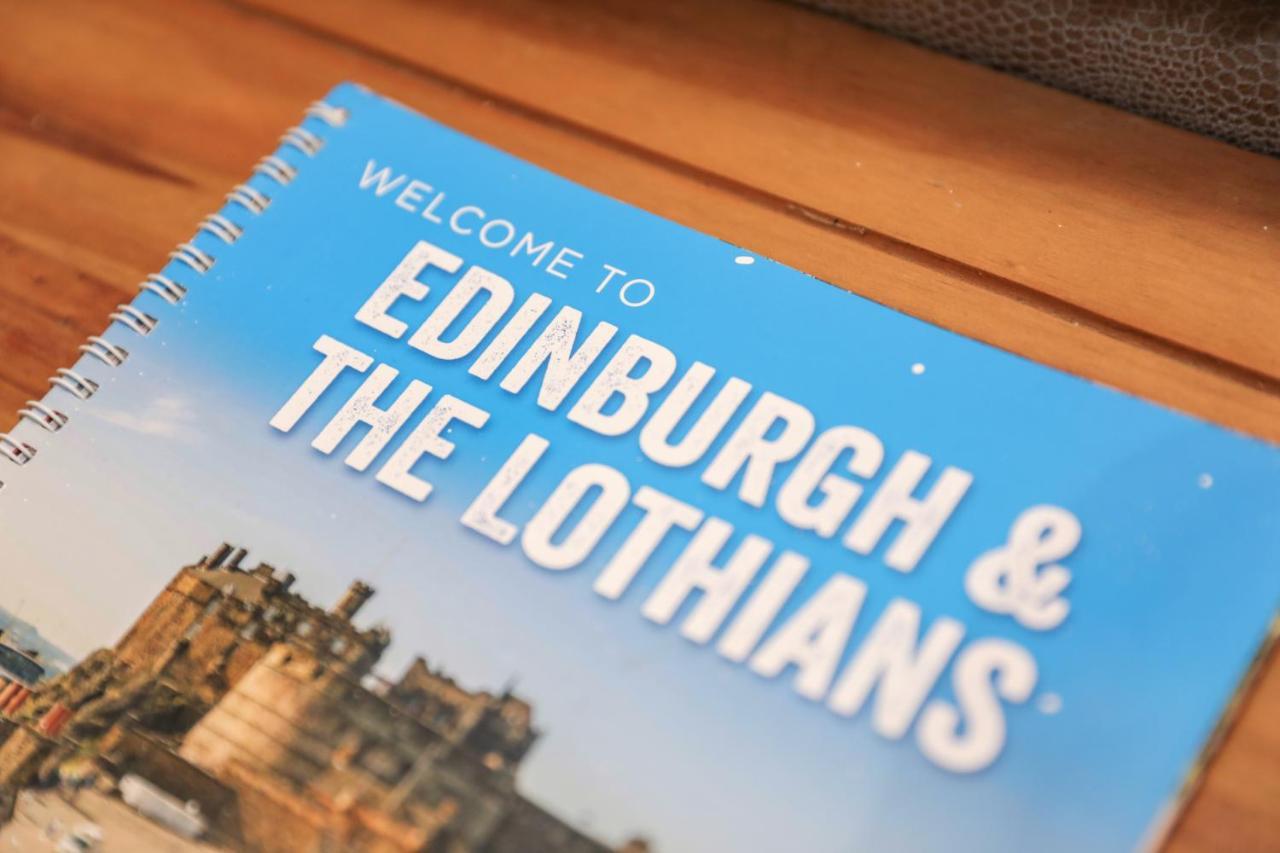 Beautiful 4 Bedroom Cottage - Ideal Location - Free Parking Edinburgh Bagian luar foto