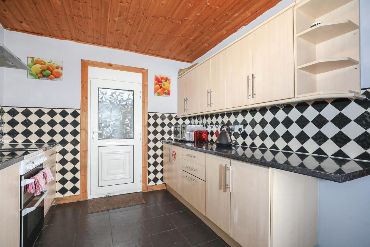 Beautiful 4 Bedroom Cottage - Ideal Location - Free Parking Edinburgh Bagian luar foto