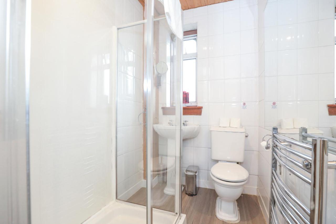 Beautiful 4 Bedroom Cottage - Ideal Location - Free Parking Edinburgh Bagian luar foto