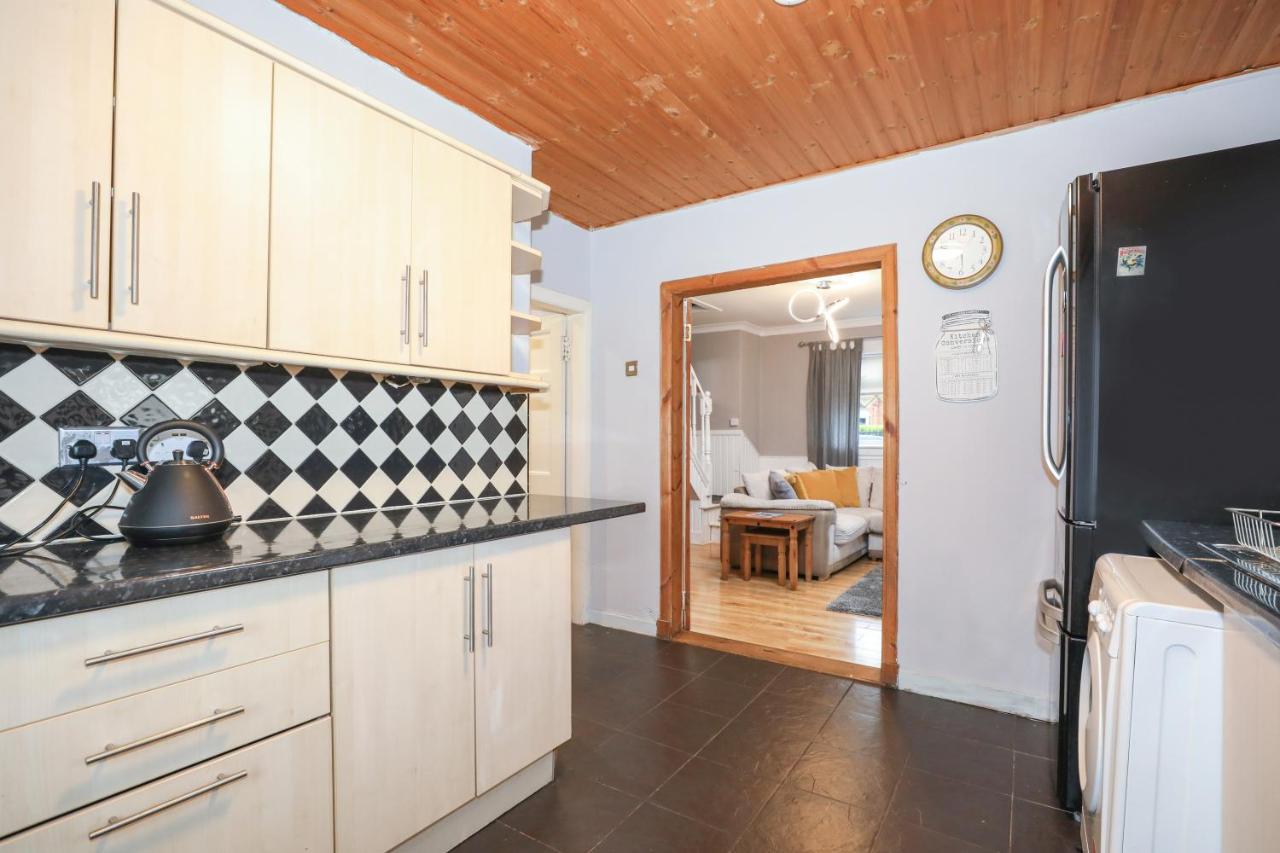 Beautiful 4 Bedroom Cottage - Ideal Location - Free Parking Edinburgh Bagian luar foto