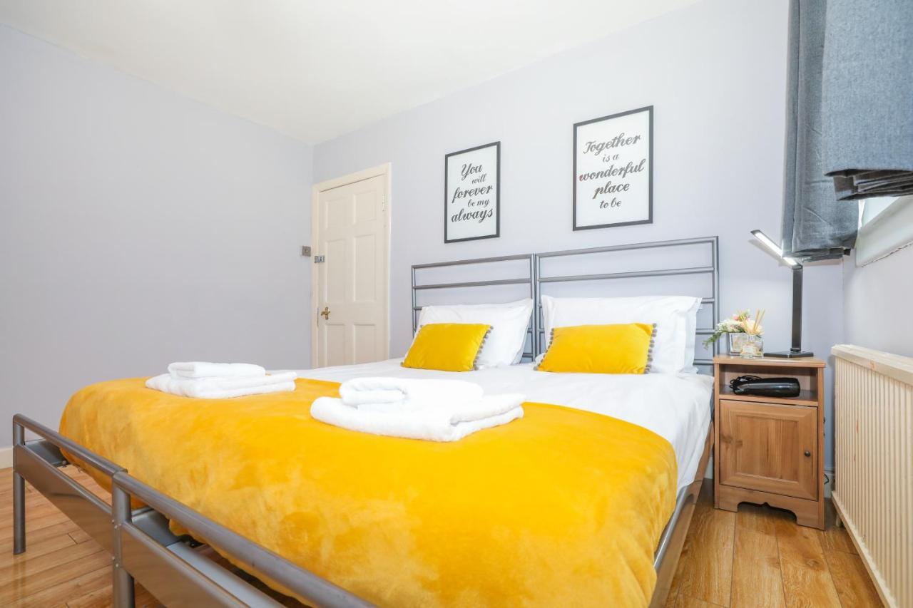 Beautiful 4 Bedroom Cottage - Ideal Location - Free Parking Edinburgh Bagian luar foto
