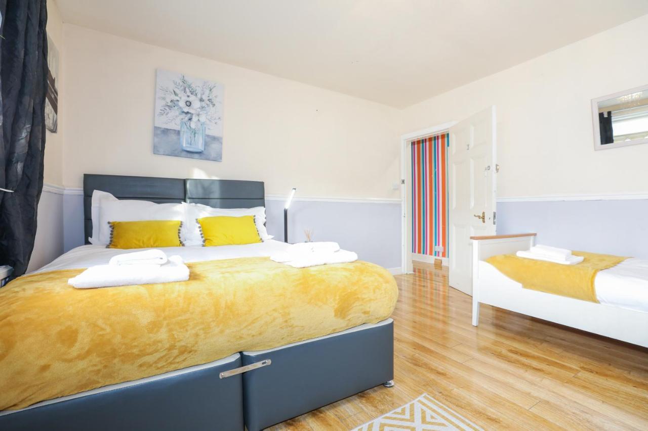 Beautiful 4 Bedroom Cottage - Ideal Location - Free Parking Edinburgh Bagian luar foto