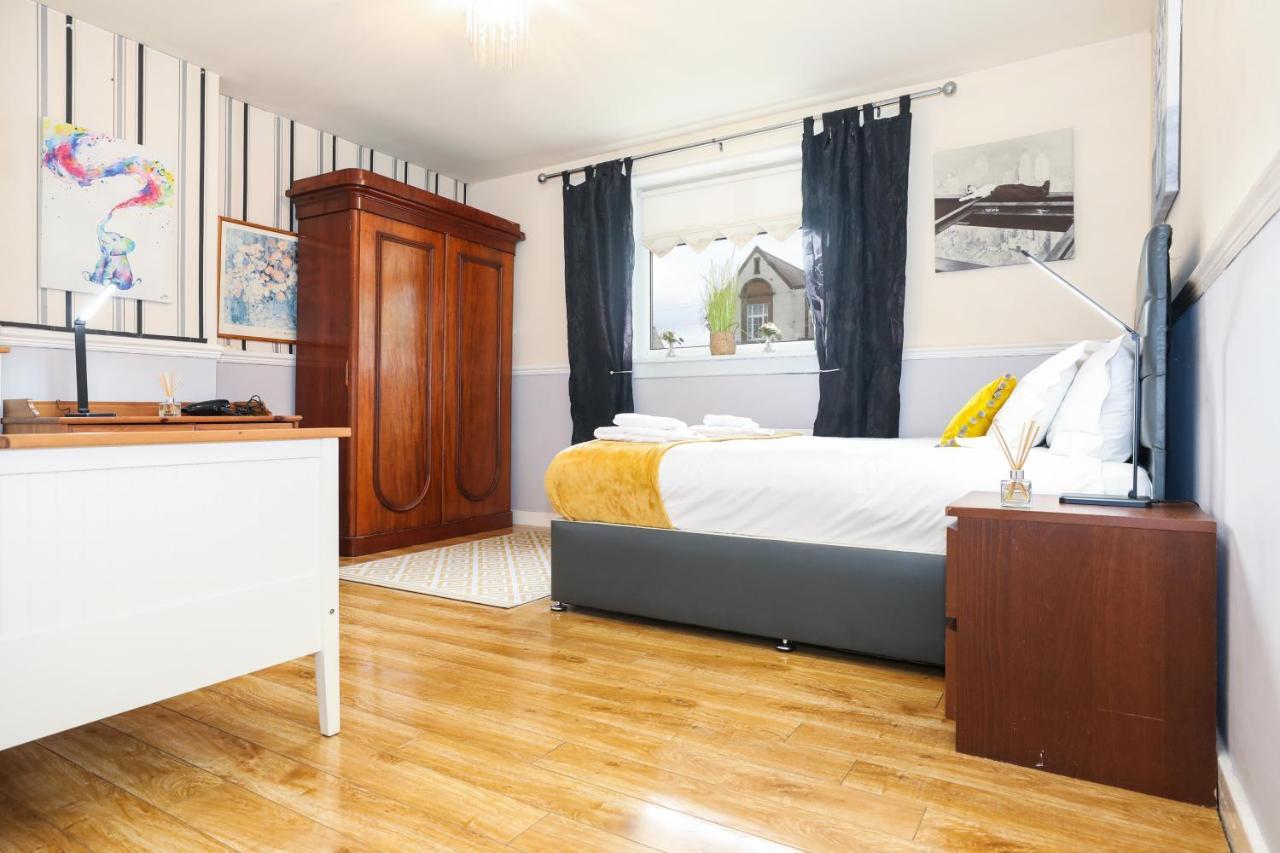 Beautiful 4 Bedroom Cottage - Ideal Location - Free Parking Edinburgh Bagian luar foto