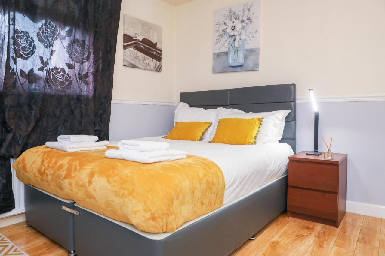 Beautiful 4 Bedroom Cottage - Ideal Location - Free Parking Edinburgh Bagian luar foto